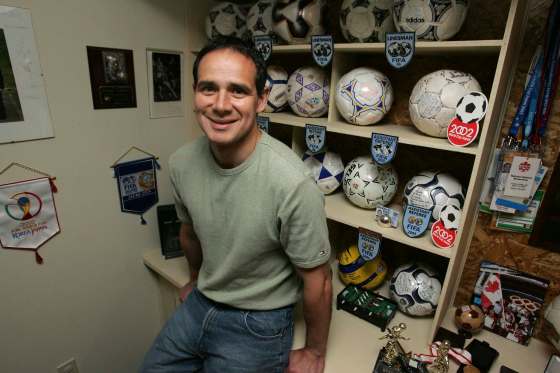 BORIS MINKEVICH / WINNIPEG FREE PRESS FILESManitoba Soccer Association executive director Héctor Vergara said the association has a shortage of referees.