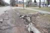 JEN DOERKSEN / WINNIPEG FREE PRESS
A broken curb lies strewn across the southwestern boulevard of Fleet Avenue at Montrose Street. The city is closing in on 1,800 service requests relating to snow-clearing damage &mdash; almost 1.5 times the number of requests in 2015.