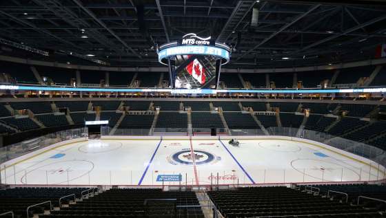 JASON HALSTEAD / WINNIPEG FREE PRESS FILESThe MTS Centre will not allow fans to re-enter the building once they leave during an event.