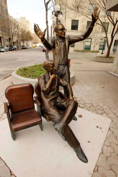 rt blends with theatre this week when Ontario sculptor Ruth Abernethy, who created the bronze statue of Royal MTC founders John Hirsch and Tom Hendry in 2008, returns to Winnipeg.