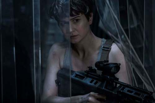 Mark Rogers / Twentieth Century Fox
Katherine Waterston, as Daniels in Alien: Covenant, is a capable throwback to Sigourney Weaver&rsquo;s character in the original films.