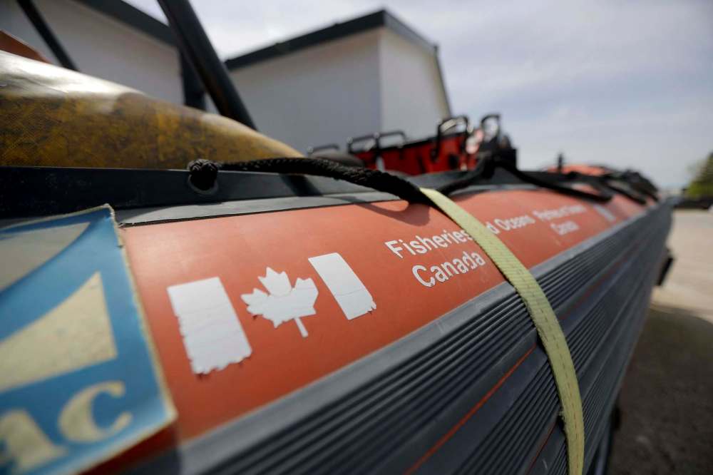 TREVOR HAGAN / WINNIPEG FREE PRESS
The Canadian Coast Guard has announced plans to review its presence at stations in Gimli, Selkirk and Kenora, Ont.