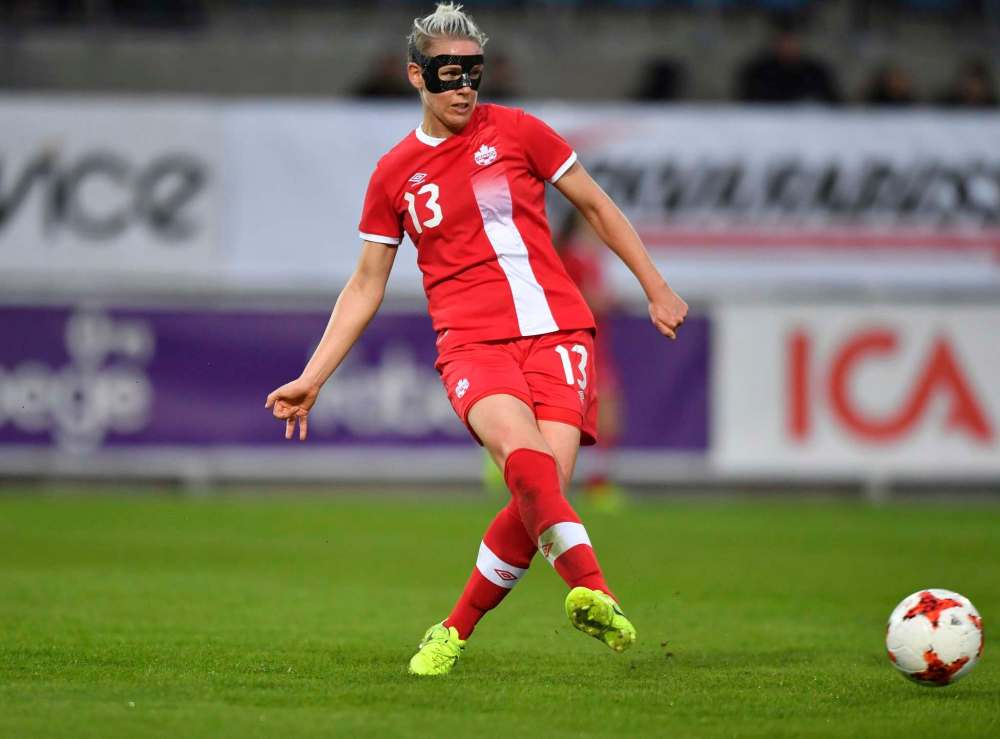 THE CANADIAN PRESS/HO
Sophie Schmidt wears a protective mask during Canada's 1-0 win over Sweden in April.