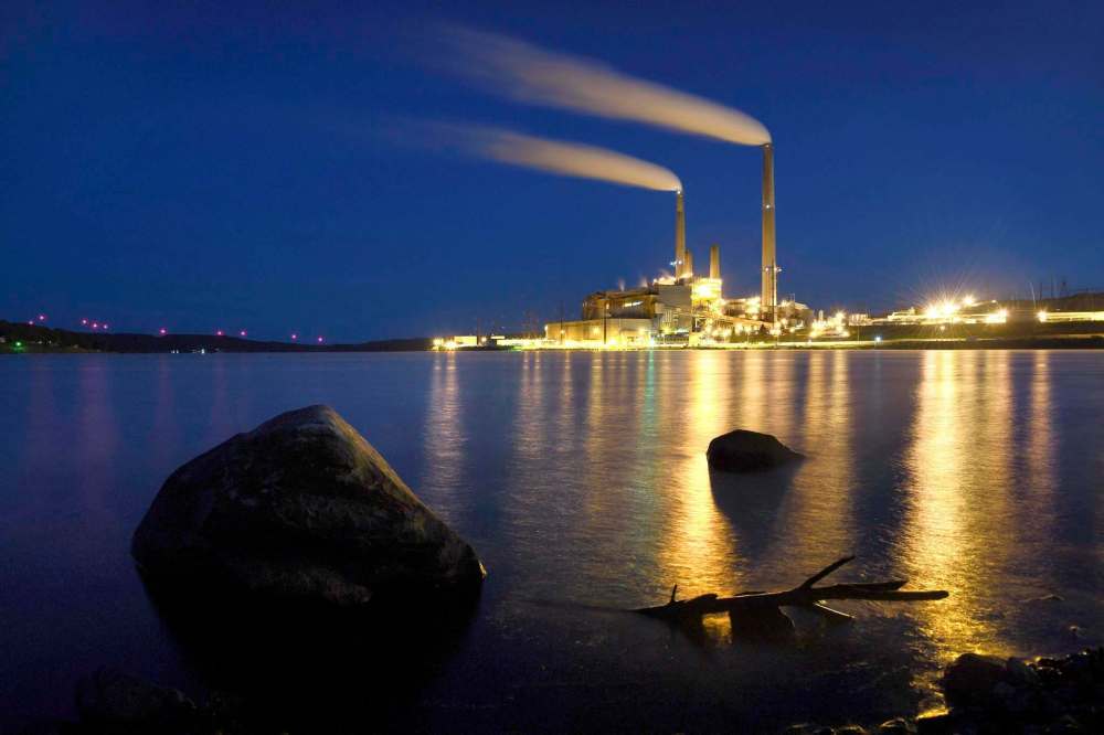 The Mount Storm, W. Va., coal-fired power station sits on a lake created as a cooling pond.