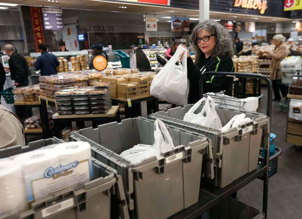 WAYNE GLOWACKI / WINNIPEG FREE PRESS FILES
Canadians are being asked to give their thoughts about national food policy.