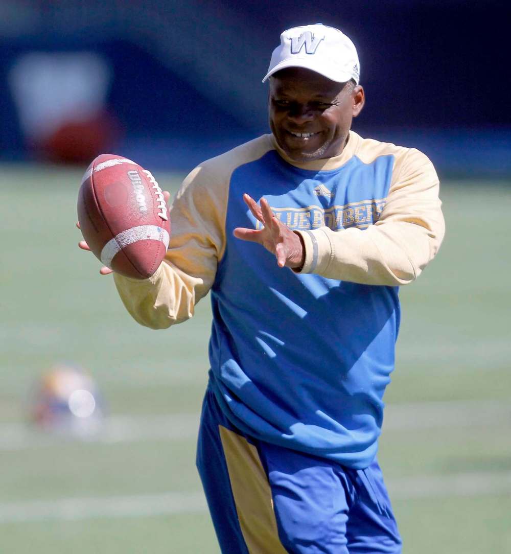 BORIS MINKEVICH / WINNIPEG FREE PRESS
Blue Bombers defensive co-ordinator Richie Hall says he expects to see a heavy dose of the Redblacks’ running attack on Friday in Ottawa.