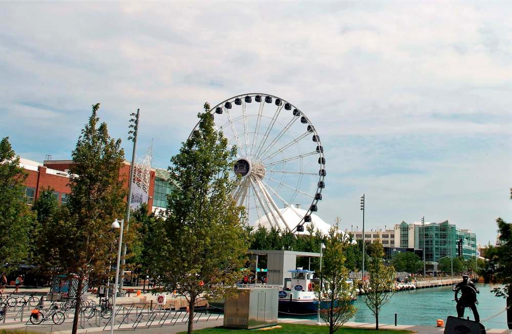 George Ferris invented the first Ferris Wheel (far left) for the Chicago World’s Fair of 1893. Following excellent pre-training, Free Press travel columnist Ron Pradinuk (left) really enjoyed the Segway adventure.