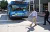MIKE DEAL / WINNIPEG FREE PRESS
A Downtown Spirit bus stops for passengers on its route as it goes past city hall. One longtime driver calls it ‘the Sniffer Express.’