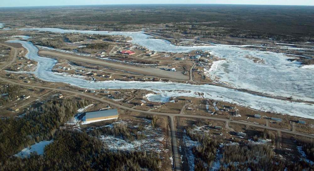 The isolated Poplar River community is located at the forks of the Poplar River and the Franklin River on the east side of Lake Winnipeg. (Ken Gigliotti / Winnipeg Free Press files).