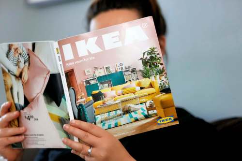 JUSTIN SAMANSKI-LANGILLE / WINNIPEG FREE PRESS
Gone are the days of the Sears and Eatons catalogues, but people still look forward to getting the latest IKEA catalogue in the mail.