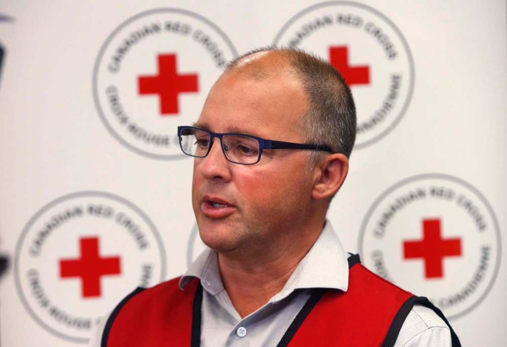 WAYNE GLOWACKI / WINNIPEG FREE PRESS
Shawn Feely, vice president for the Manitoba and Nunavut division of the Canadian Red Cross, said as of Sunday, about 5,000 people will have been dislocated by smoke and fire in northern Manitoba.