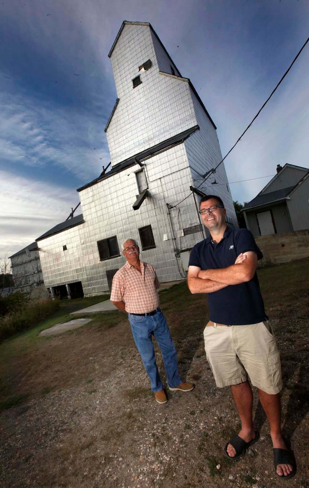 PHIL HOSSACK / WINNIPEG FREE PRESS
Matt Bialek (right) and his father Randy are lobbying to preserve the Tyndall grain elevator.