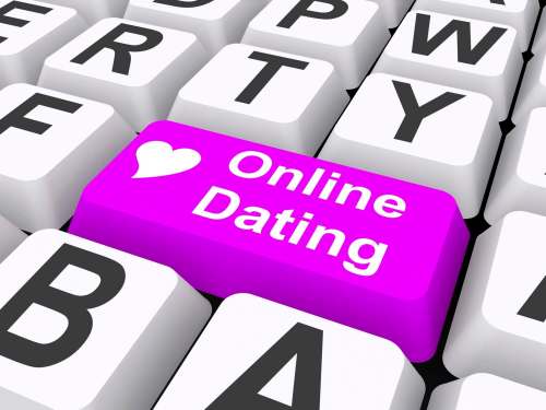 Dreamstime / TNS
With online dating growing in popularity, how do you meet people ‘in the wild&rsquo;?