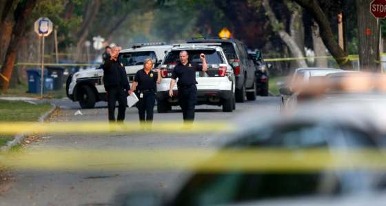 WAYNE GLOWACKI / WINNIPEG FREE PRESSPolice presence remained heavy in the area Wednesday. Police vehicles were parked in the middle of Alfred, while crime scene tape cordoned off several locations.