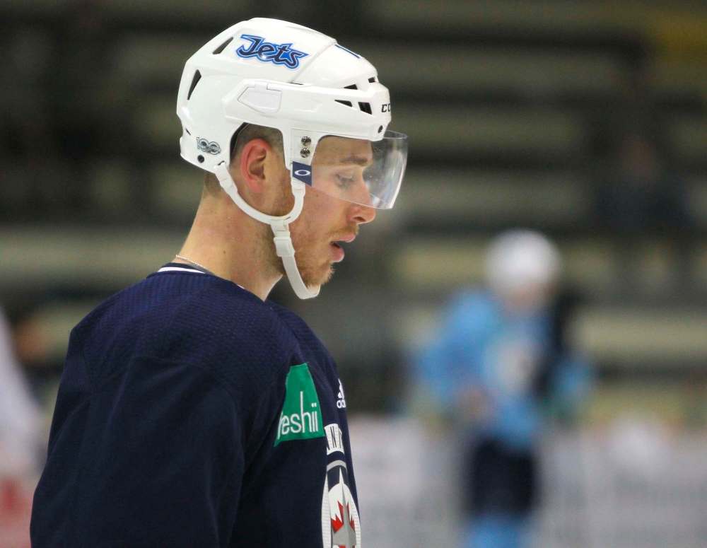 BORIS MINKEVICH / WINNIPEG FREE PRESS
Winnipeg Jets' Shawn Matthias called Wednesday's 7-2 drubbing by the Toronto Maple Leafs a wakeup call.