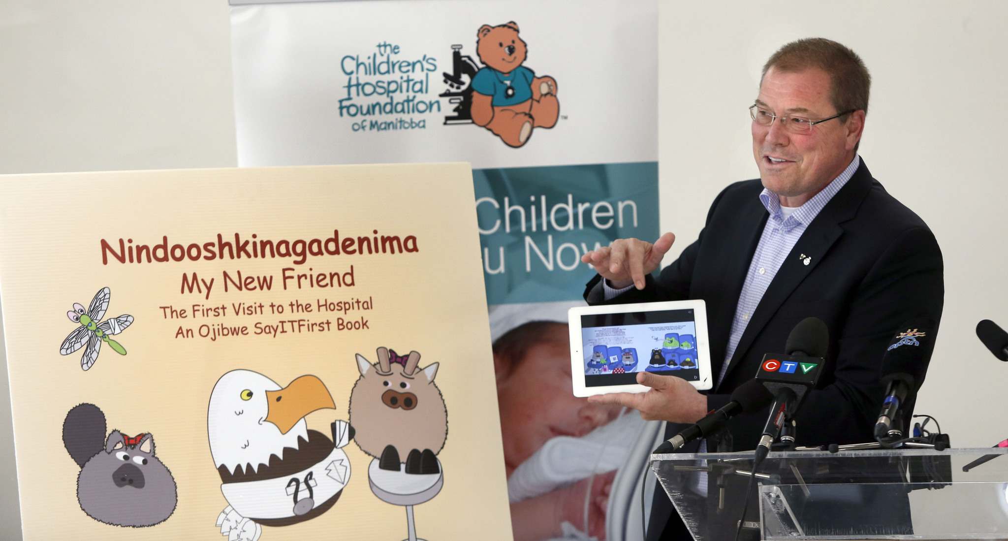 New Children’s Hospital book designed to ease kids’ anxiety in English
