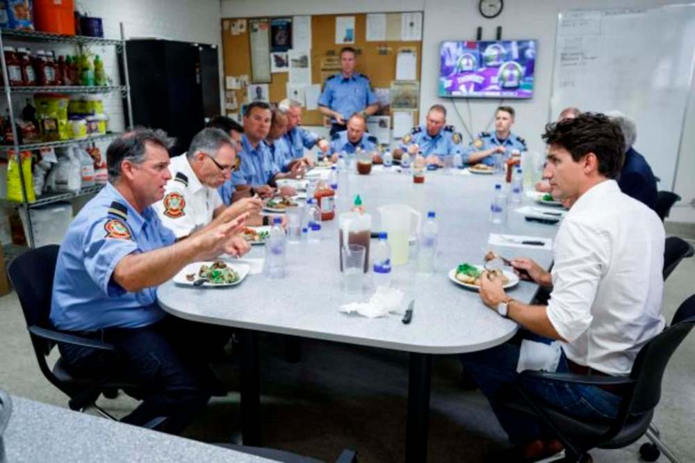 According to the UFFW website, “the great chefs on two shift treated the Prime Minister and his daughter to a great firehall lunch.” (Photo: uffw.ca)