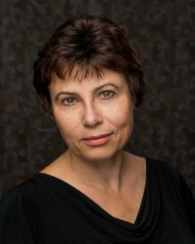 Author Christine Hanlon