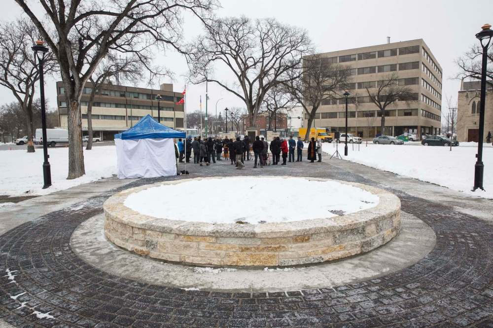 MIKE DEAL / WINNIPEG FREE PRESS
A large circular flower garden represents the highest point on Vimy Ridge.