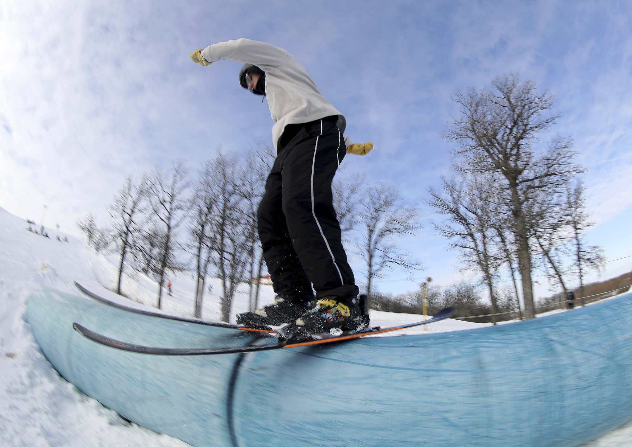 Stony Mountain ski hill gets jump on season opener Winnipeg Free Press