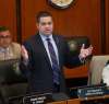 WAYNE GLOWACKI / WINNIPEG FREE PRESS FILES
Winnipeg Coun. Jeff Browaty's bid to stop a $300,000 pilot project to test Wi-Fi on-board Winnipeg Transit buses failed Thursday at the innovation committee meeting.