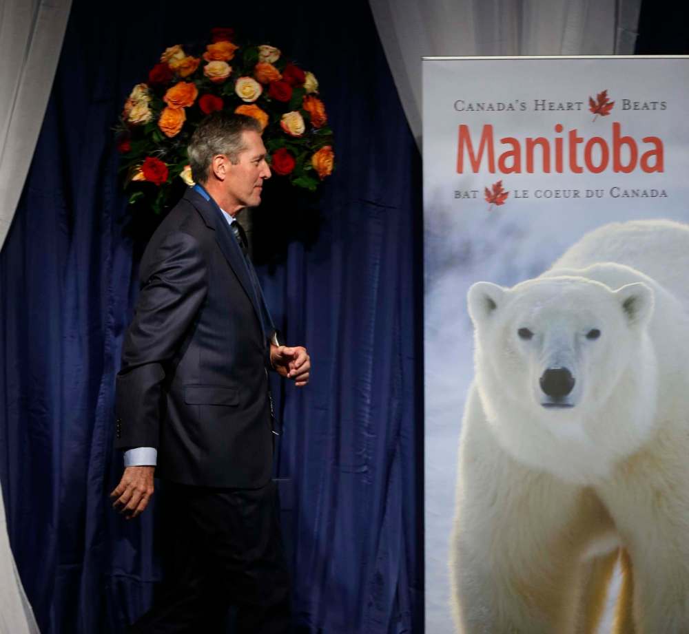 WAYNE GLOWACKI / WINNIPEG FREE PRESS
Premier Brian Pallister walks on stage to deliver his ‘State of the Province’ at the Winnipeg Chamber of Commerce luncheon in the RBC Convention Centre Thursday.
