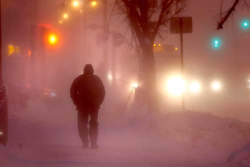 WAYNE GLOWACKI / WINNIPEG FREE PRESS files
It&rsquo;s common to underestimate the potential for cold-weather injuries such as frostbite, a potentially serious condition that occurs when skin freezes.