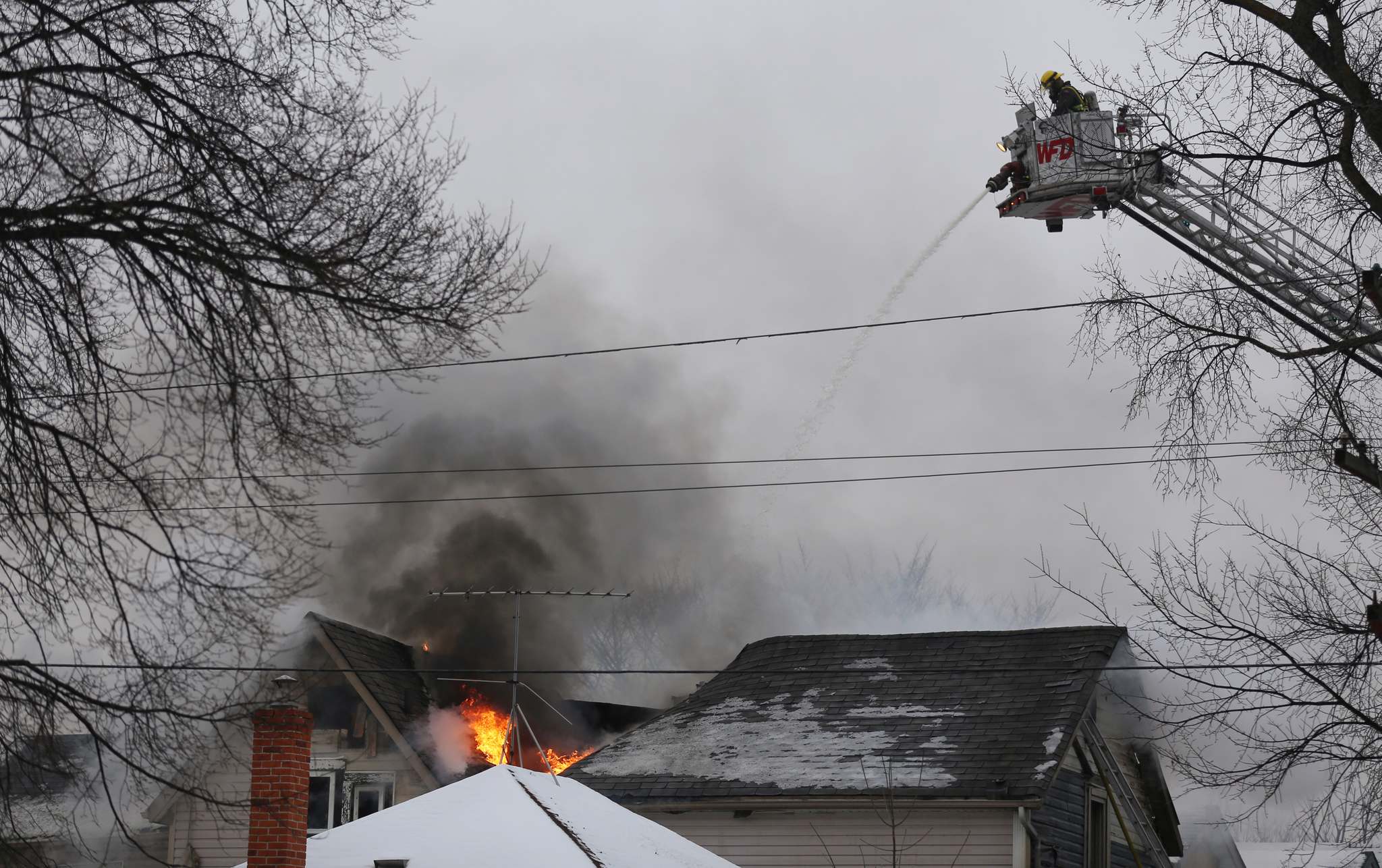 One person hurt in North End fire Winnipeg Free Press