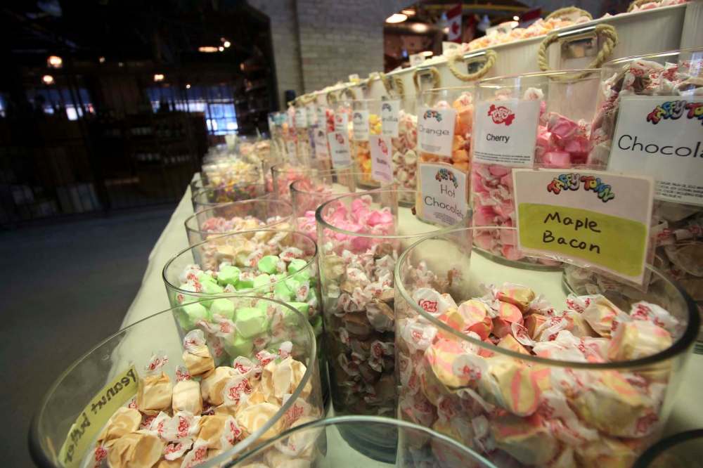 Jessica Botelho-Urbanski / Winnipeg Free Press
The Almond Tree candy store has been at The Forks for 28 years.