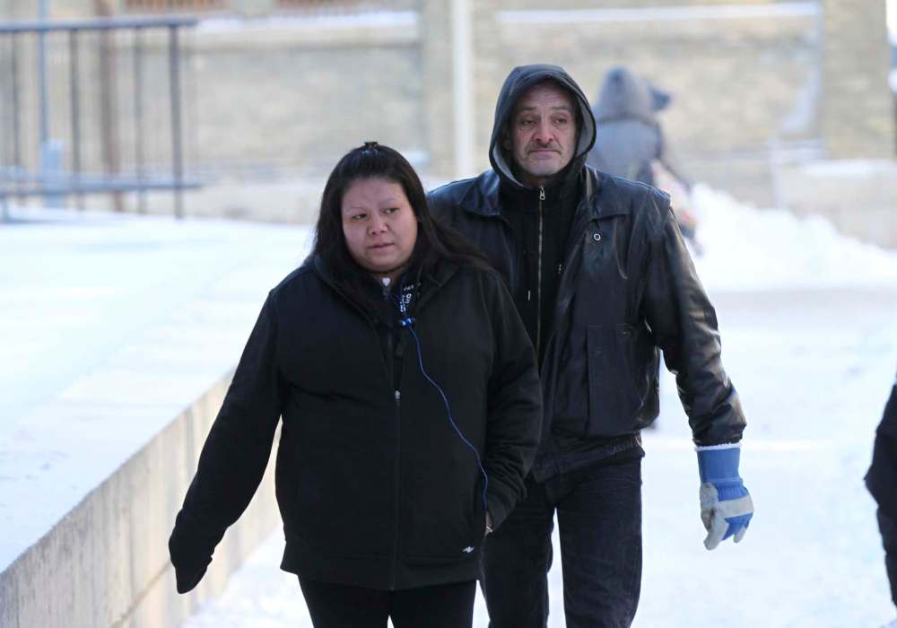 RUTH BONNEVILLE / WINNIPEG FREE PRESS
Tina Duck, mother of Tina Fontaine, arrives at the courthouse Monday morning.