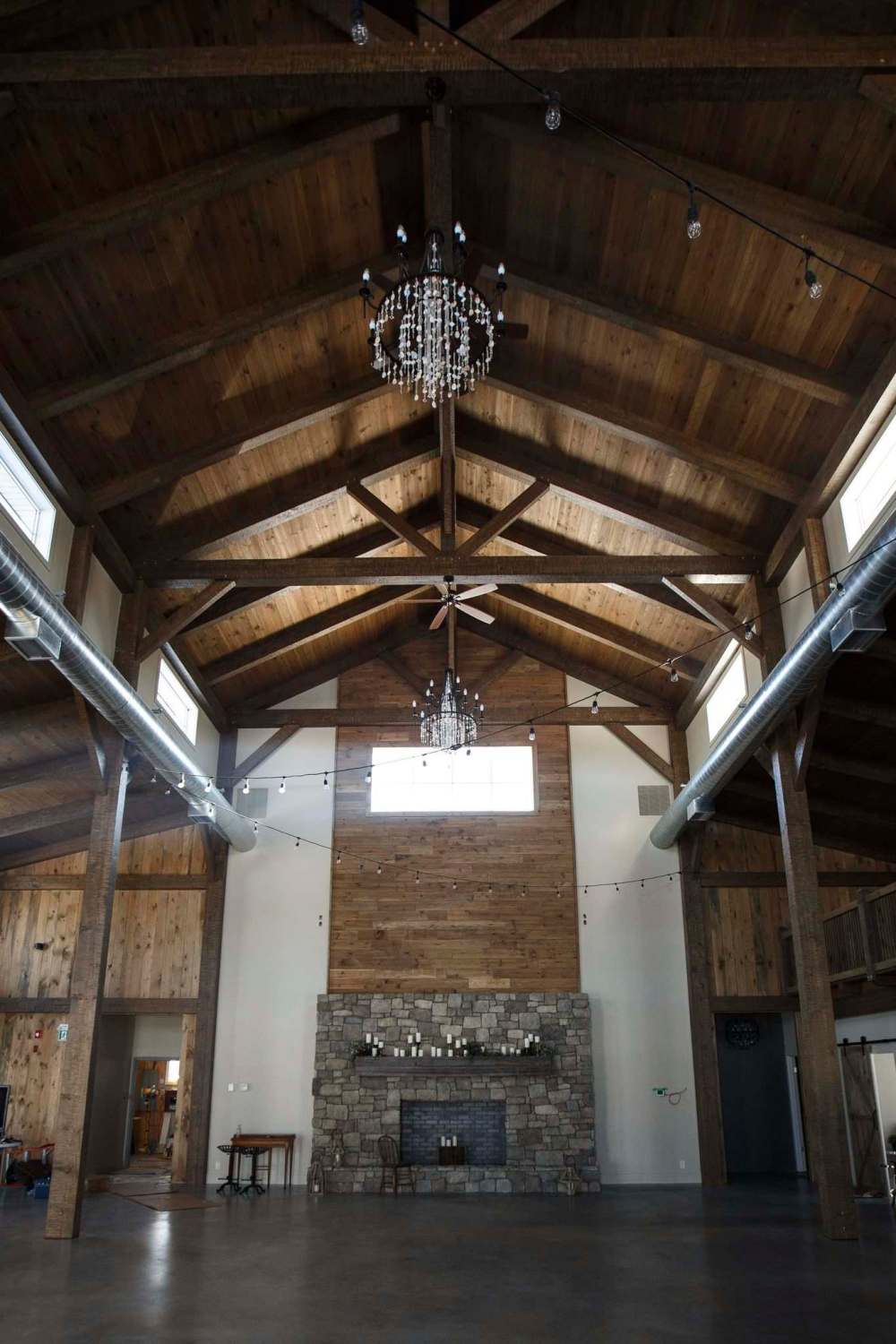 MIKE DEAL / WINNIPEG FREE PRESS
Hawthorne Estates will reopen March 10, complete with a kitchen, bride’s room, groom’s loft and two outdoor wedding venues.