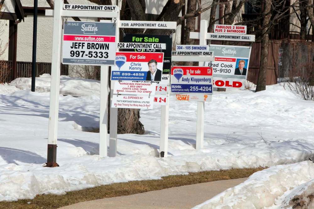 BORIS MINKEVICH / WINNIPEG FREE PRESS FILES
Compared with the overheated markets in Toronto and Vancouver, the relatively modest growth in Winnipeg’s real estate scene can be a welcome relief to both buyers and sellers.