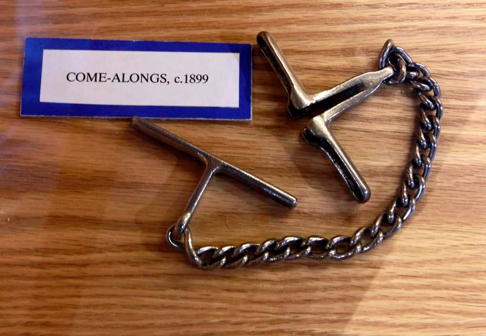 BORIS MINKEVICH / WINNIPEG FREE PRESS
Police handcuffs used in 1899 are among items from policing’s past at the Winnipeg Police Museum.