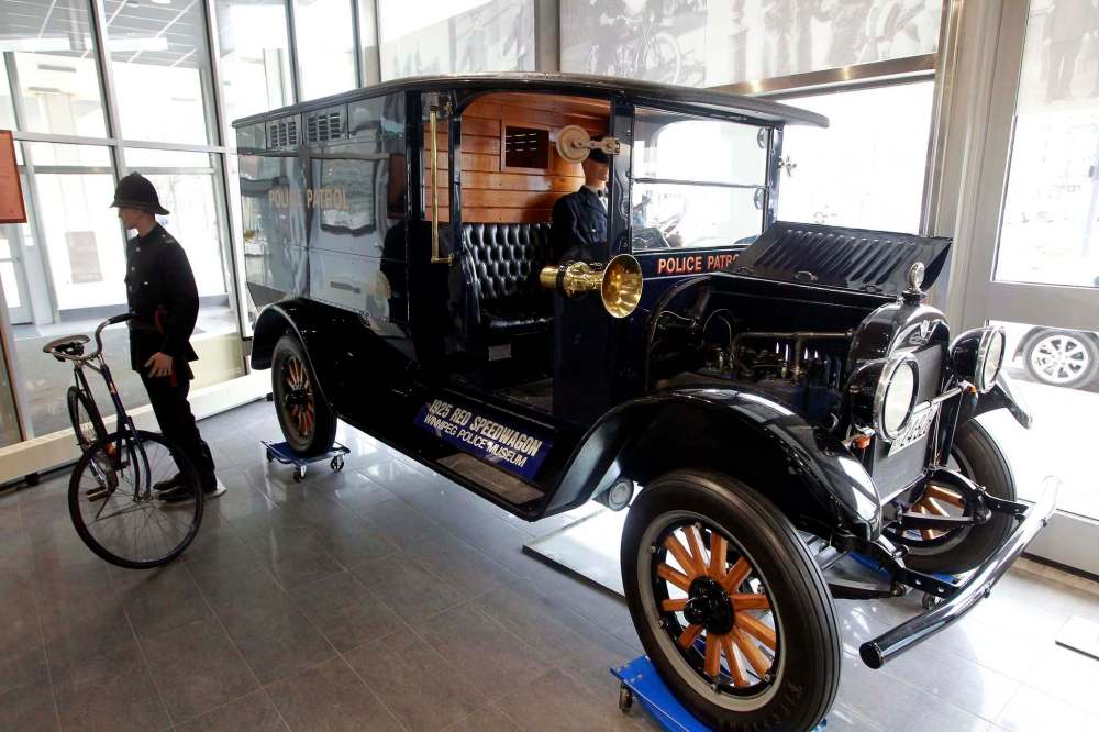 BORIS MINKEVICH / WINNIPEG FREE PRESS
The 1925 REO police patrol wagon is on display at the Winnipeg Police Museum, at the new Winnipeg Police Service headquarters downtown. In its first year at the new location, the number of visitors to the museum soared to 9,400.