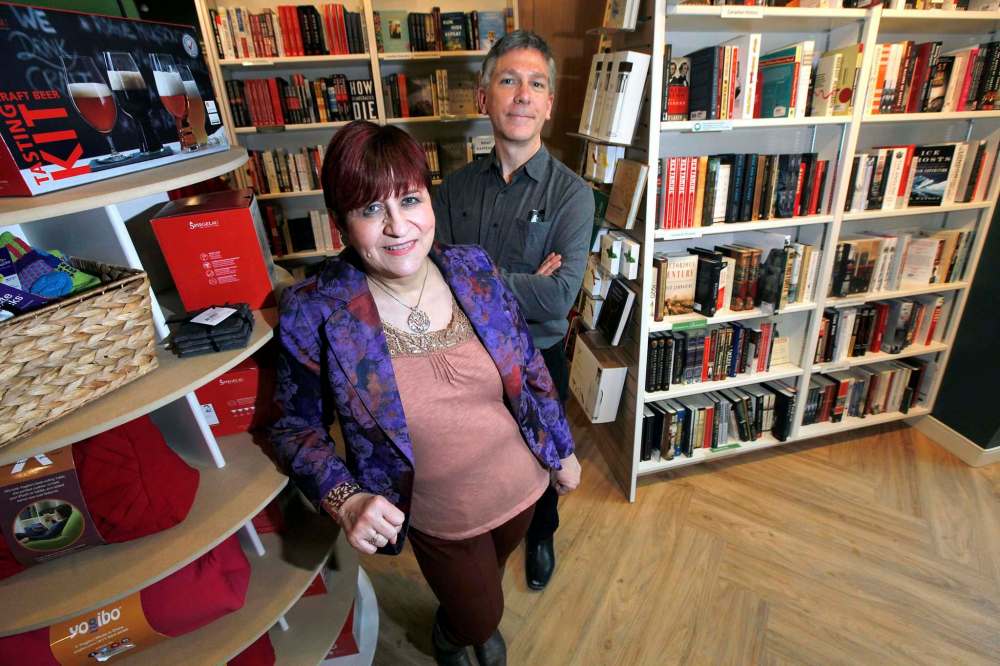 PHIL HOSSACK / WINNIPEG FREE PRESS
Lori Baker (left) and Chris Hall, who took over McNally Robinson 2½ years ago, are excited to open a second Winnipeg location.