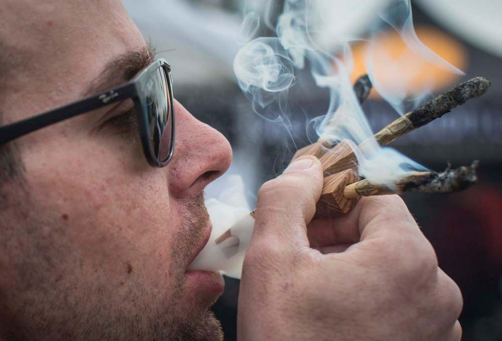 Darryl Dyck / THE CANADIAN PRESS FILES
Cannabis sales likely won’t prove a financial bonanza.