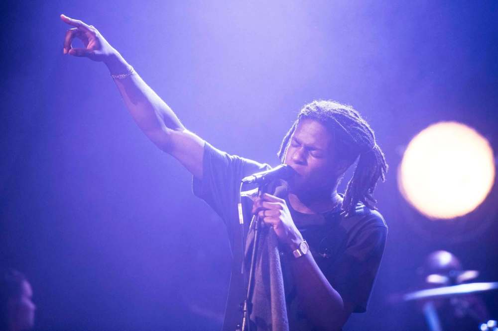 Daniel Caesar possesses a voice that drips with classic R&B sultriness. (Mike Sudoma / Winnipeg Free Press)