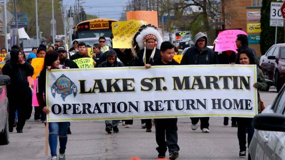 Approximatly 60 Evacuees from the 2011 flood left their city based Lake St. Martin First Nation government office on Berry St. in Winnipeg Friday morning and marched to the Federal office on Hargrave St. and the Manitoba Legislative Building. Alex Paul story Wayne Glowacki / Winnipeg Free Press May 8 2015