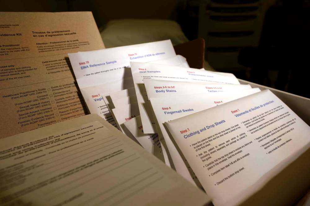 RCMP forensic collection kits provide step-by-step instructions. (Ruth Bonneville / Winnipeg Free Press)
