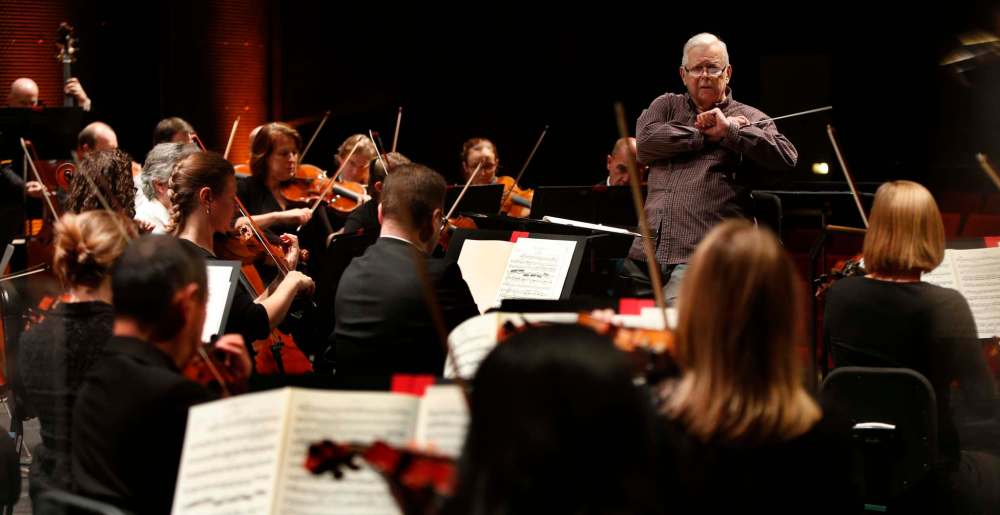 WAYNE GLOWACKI / WINNIPEG FREE PRESS files
Victor Feldbrill, the Winnipeg Symphony Orchestra music director 1958-68, returned to lead the ensemble in their Happy 70th WSO! concerts.