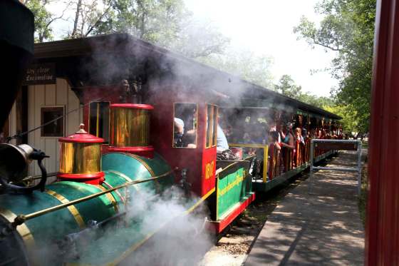 Ruth Bonneville / Winnipeg Free Press filesThe miniature steam train at Assiniboine Park is up and running again after being out of commission about half the season. ‘I got my train back,’ conductor Tim Buzunis says.