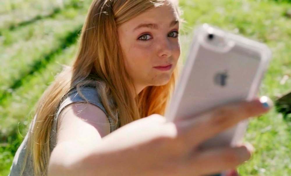 A24
The accurate use of technology in the film helps Eighth Grade feel realistic.