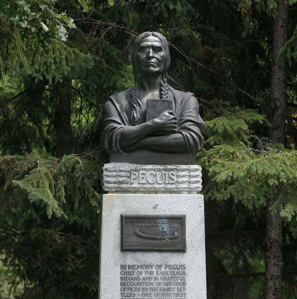 There is a statue of Chief Peguis in Kildonan Park, but nothing at the Manitoba legislature. (Wayne Glowacki / Winnipeg Free Press Files)