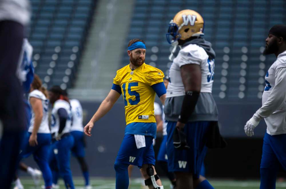 ANDREW RYAN / WINNIPEG FREE PRESS
Bombers quarterback Matt Nichols (15) in practice action at Investors Group Field on August 13, 2018.