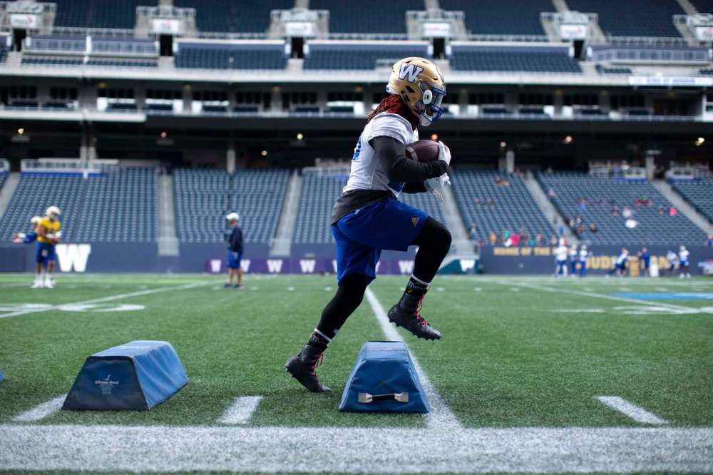 ANDREW RYAN / WINNIPEG FREE PRESS FILES
Timothy Flanders racked up 460 total yards and four touchdowns last season, but has yet to see any game action this year.
