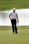 PHIL HOSSACK / WINNIPEG FREE PRESS
Cody Blick eyes the 17th green in Players Cup play at Southwood on Friday. Blick is one shot behind leader Alex Chiarella of Hawaii.