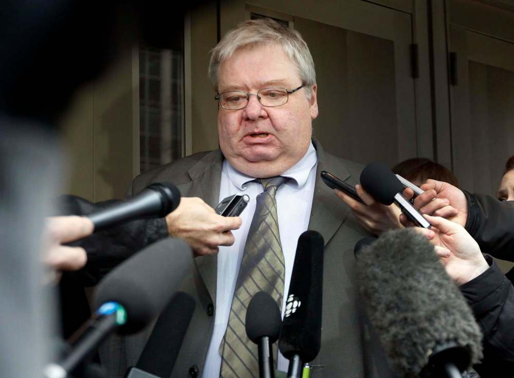 KEN GIGLIOTTI / WINNIPEG FREE PRESS FILES
An emotional Mark Stobbe speaks to reporters March 29, 2012, after a jury acquitted him in the murder of his wife, Beverly Rowbotham.