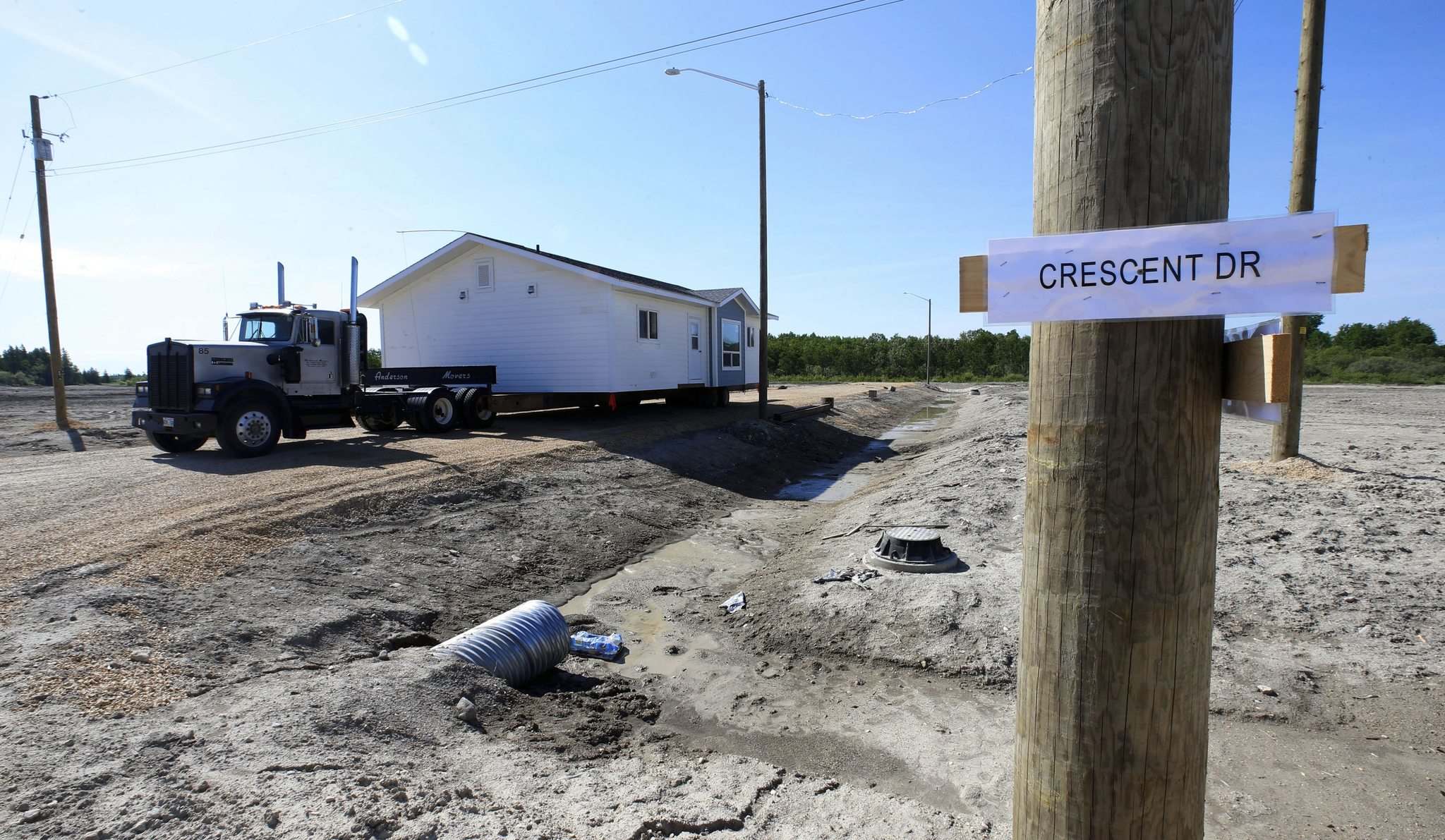 Lake St. Martin gets closer to home Winnipeg Free Press