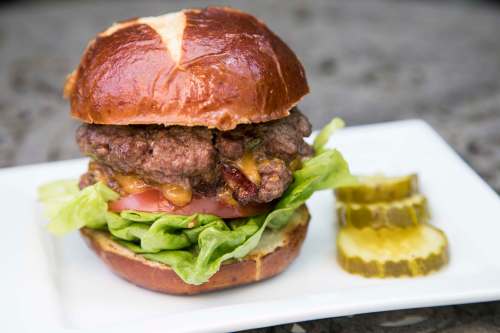 Gird yourselves, folks. Le Burger Week is back. More than 100 restaurants are participating, so fill your belly with a few burgers and vote for your favourite.