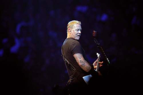 PHIL HOSSACK / WINNIPEG FREE PRESS
Metallica lead singer James Hetfield had the fans on their feet during the band's 2-1/2 hour show Thursday night at Bell MTS Place.